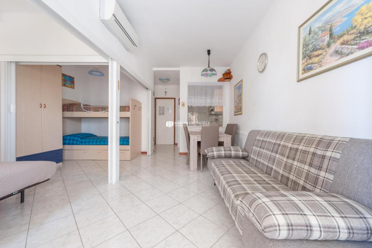 Residence Solmare Immobiliare Pacella Lido di Jesolo Bagian luar foto