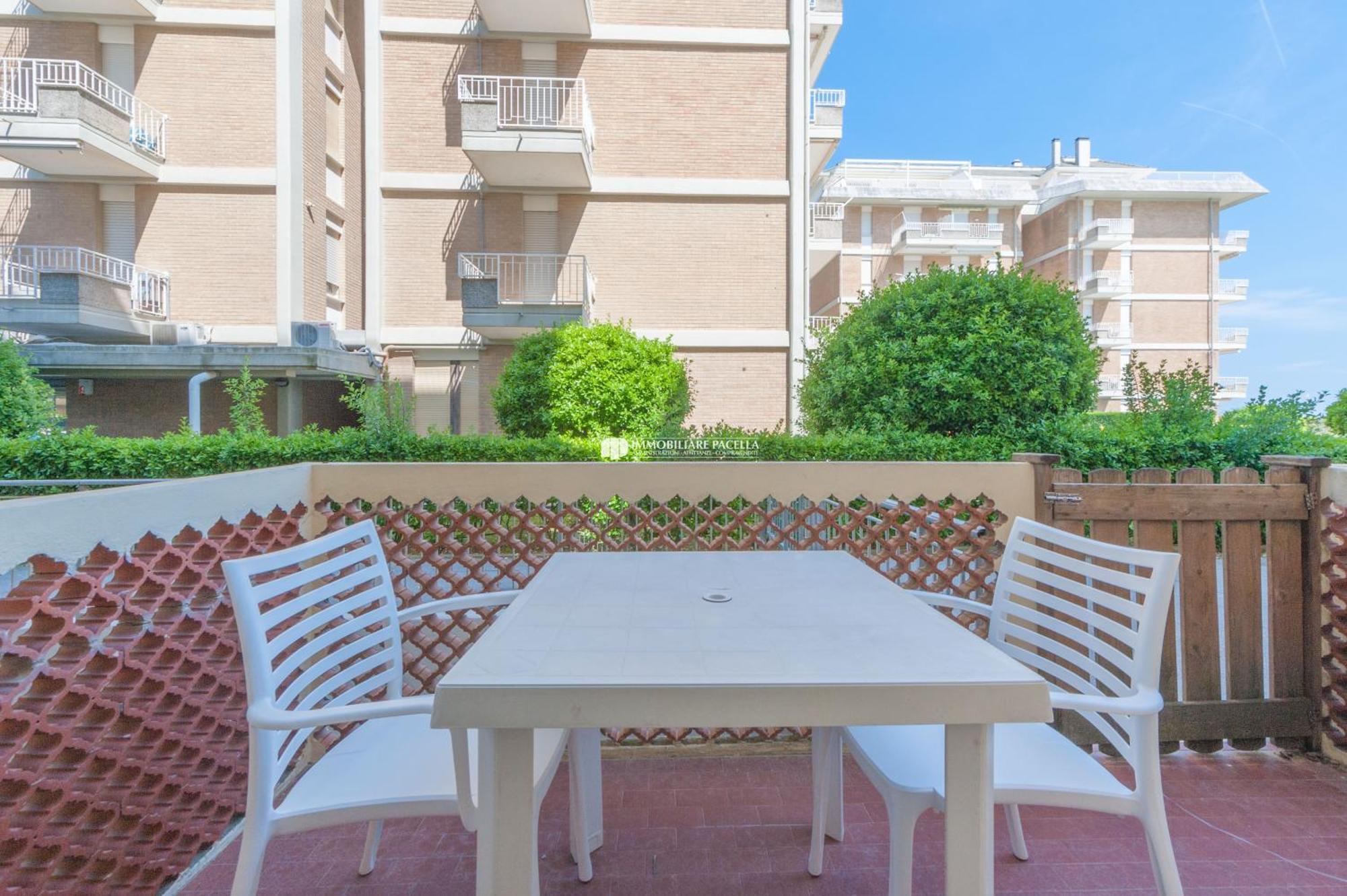 Residence Solmare Immobiliare Pacella Lido di Jesolo Bagian luar foto